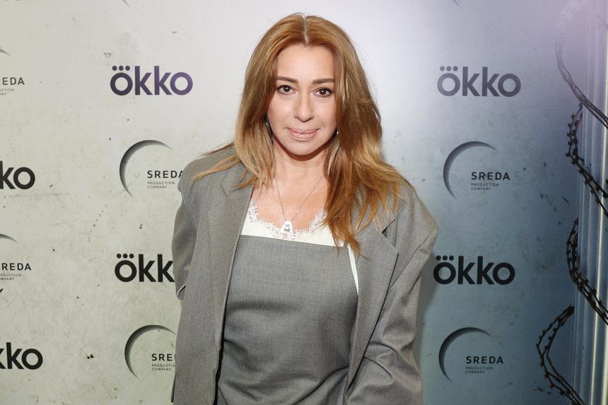 Алена Апина поделилась фото с 23-летней дочерью, рожденной суррогатной матерью