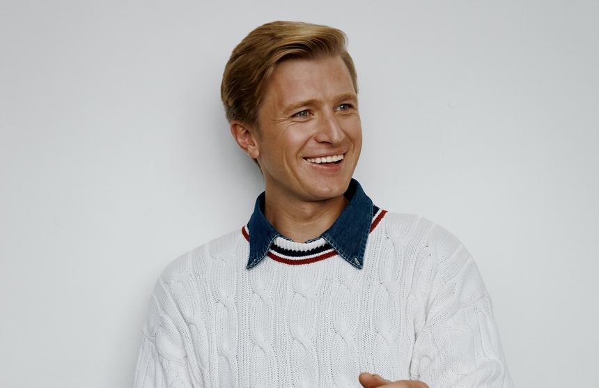 «Хотел бы побриться налысо для роли, но не могу себе позволить»: Вячеслав Чепурченко о съемках в сериалах, хейте и семье