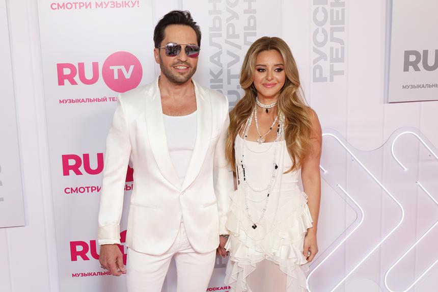 «Не знаем, какими мы будем в старости»: жена Александра Реввы любит свекровь, несмотря на скандалы