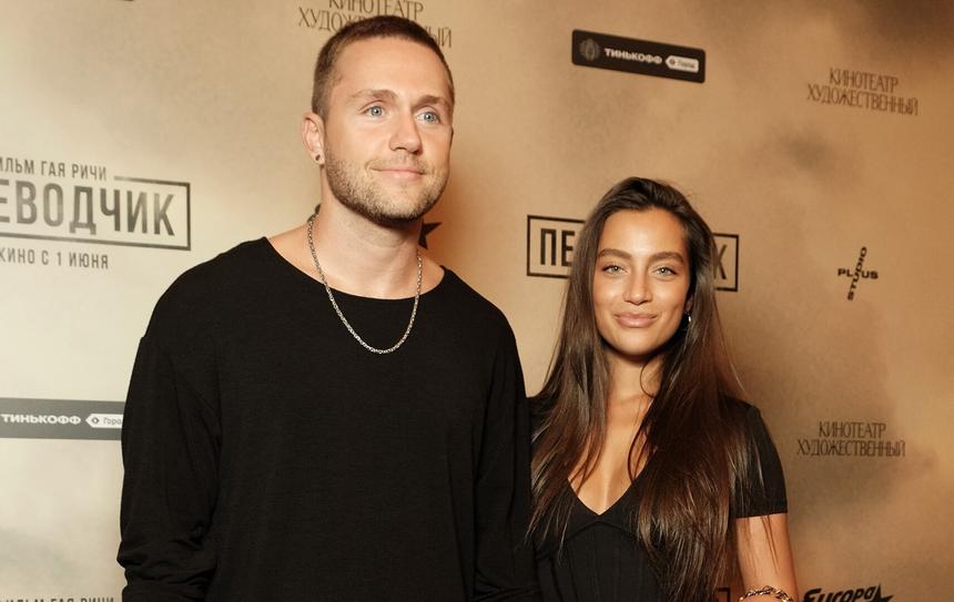 «Готова к разводу»: жена Соколовского после нападок Риты Дакоты рассказала о кризисе в браке