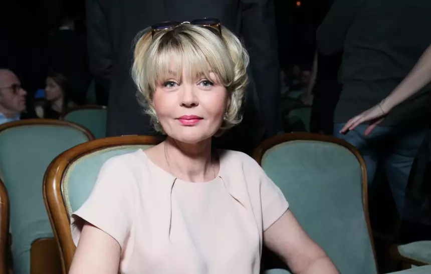 «Ах ты собака!»: Меньшова прокомментировала слухи о романе с Нагиевым