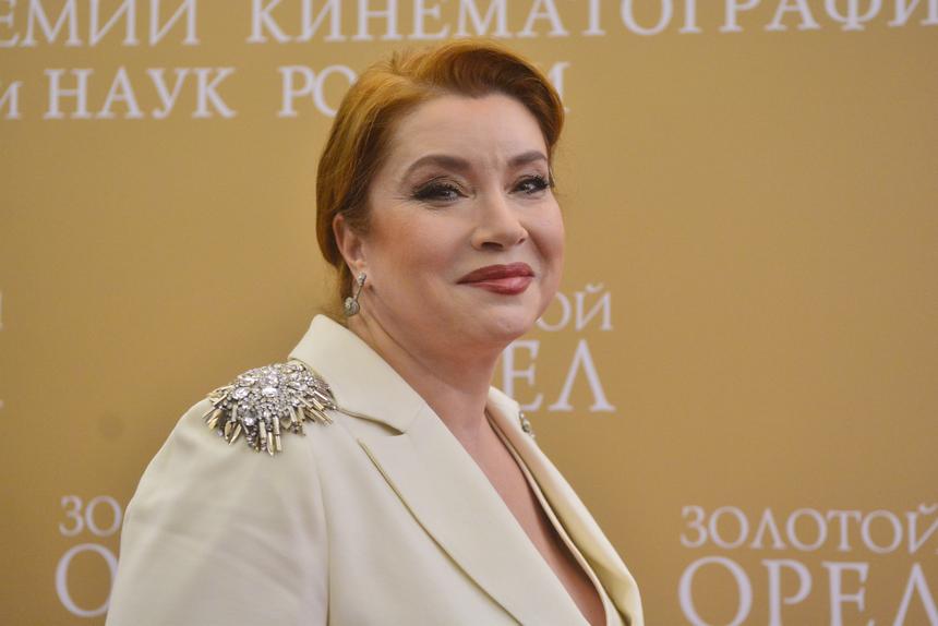 Заняла деньги и проиграла суд: косметолог, которая якобы изуродовала Веру Сотникову, раскрыла причину конфликта