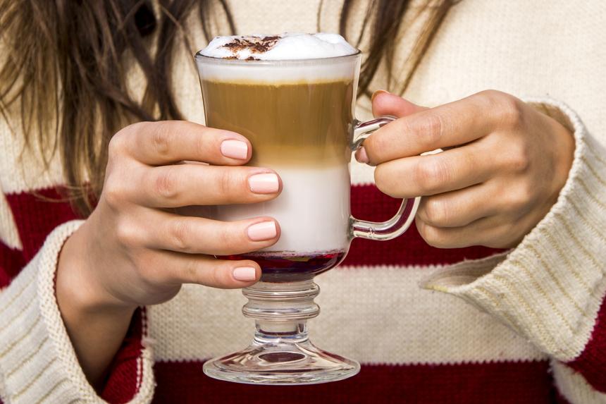 Кокос, орехи, овсянка: что такое альтернативное молоко и какое подходит для кофе