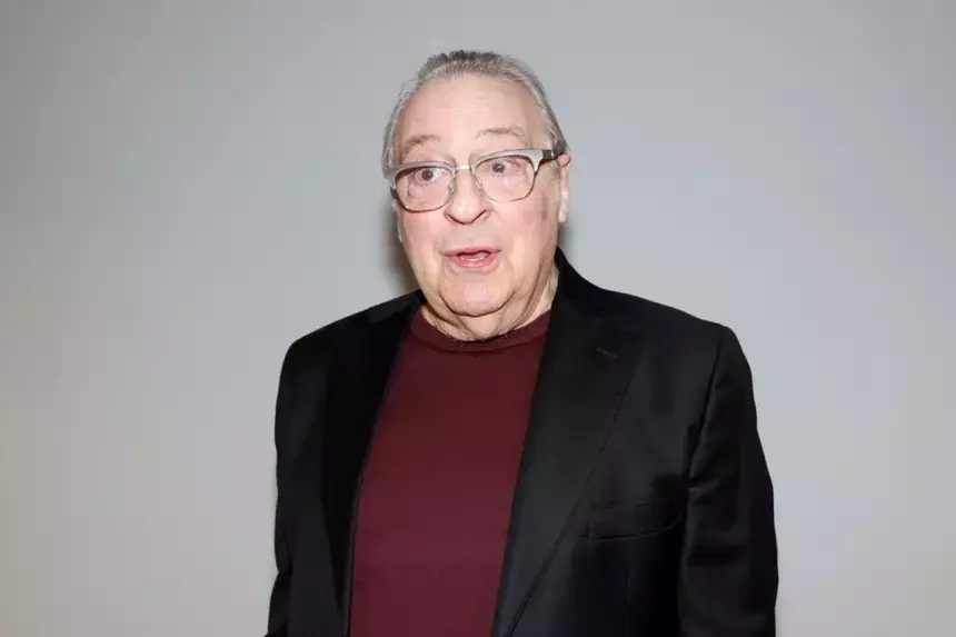 Геннадий Хазанов возмутился новостями о покупке икры на 500 тыс. для нужд театра