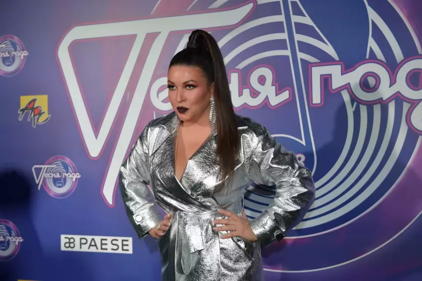 «Это моя мама»: запевший сын Ирины Дубцовой высказался о смене фамилии