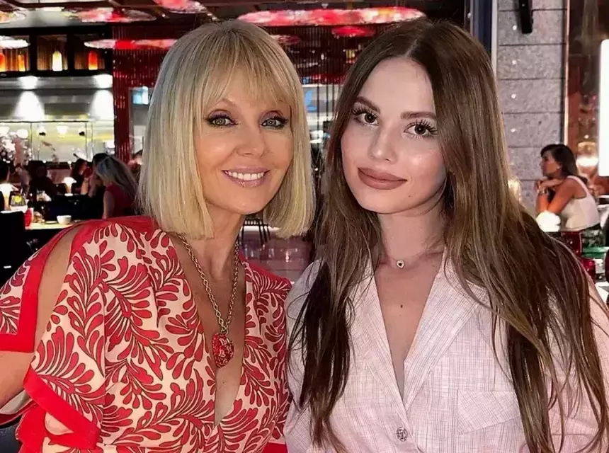 «Сильный, крепкий, прям мужичок»: 57-летняя Валерия рассказала, на кого больше всего похож ее внук Мирон