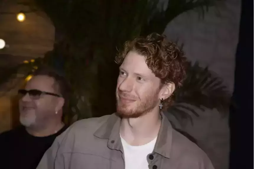 «Воняет на всю квартиру»: Никита Пресняков пожаловался на жизнь в Нью-Йорке