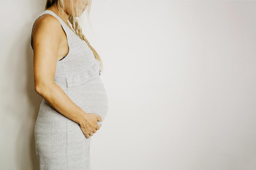 «Это Господу было угодно»: российский депутат призвал изнасилованных женщин рожать детей