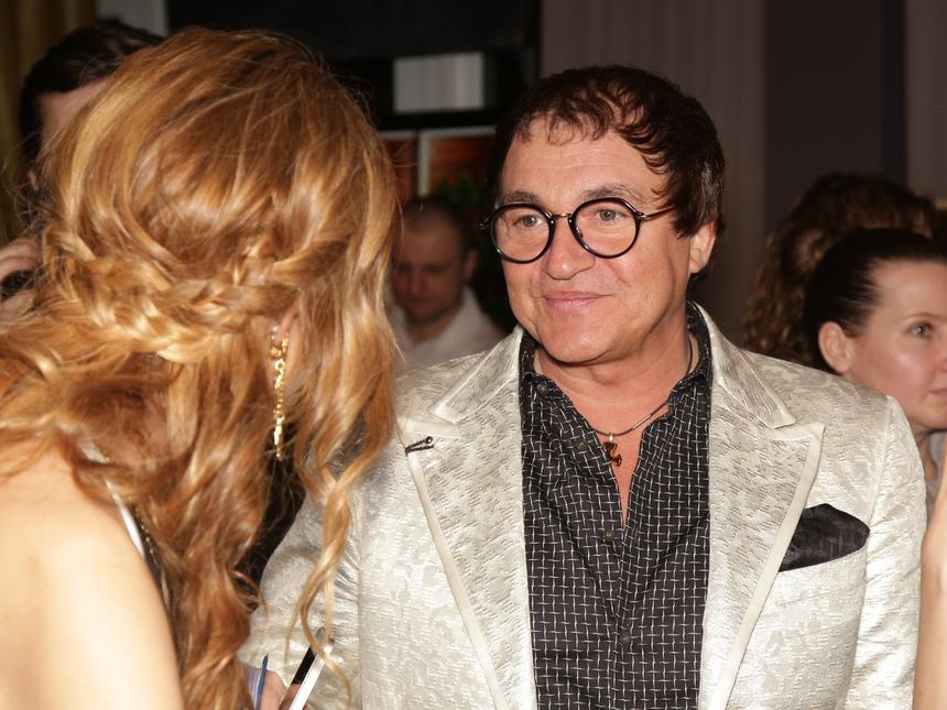 «Тема пока остается открытой»: Дмитрия Диброва заподозрили в изменах жене Полине