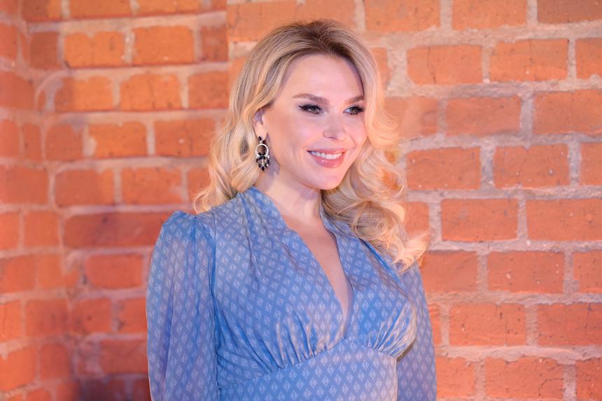 «Страшно влюблена в Лазарева»: Пелагея раскрыла тайну, о которой молчала три десятилетия