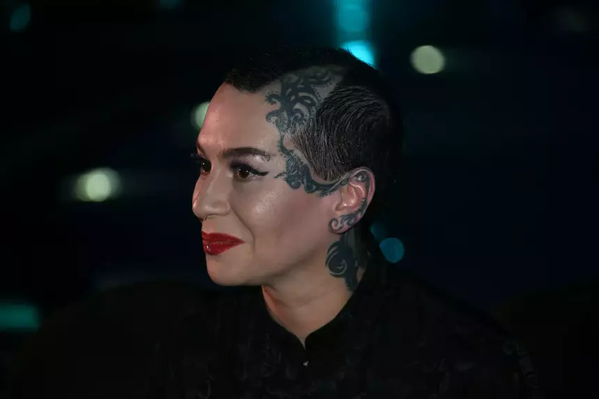 Наргиз репостнула видео, в котором украинцы предлагают россиянке отправить товар дальнобойной ракетой