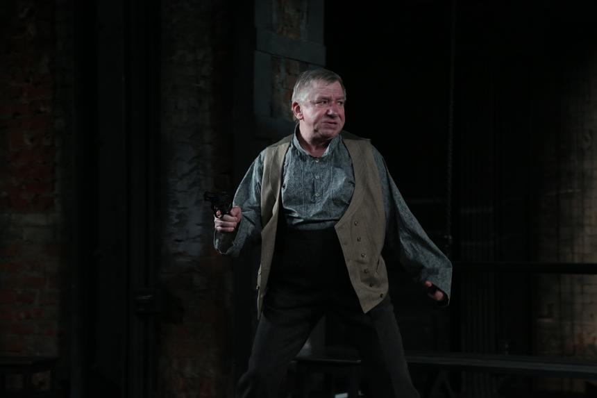 На Троекуровском кладбище прошли похороны актера из «Глухаря» Меньщикова