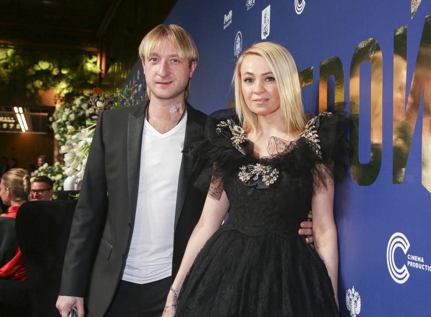 «Вечером выезжаем в Москву»: Яна Рудковская раскрыла возможный диагноз сына после новостей о госпитализации