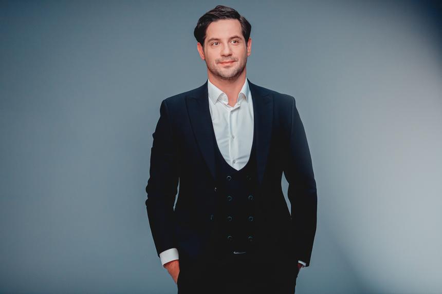 «Во мне есть принципы, которые важнее профессии»: Марк Богатырев о карьере в кино, бизнесе и семье