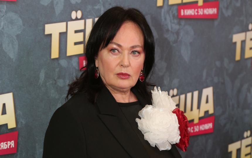 Телеведущая Лариса Гузеева устроила конфликт в аэропорту Тбилиси