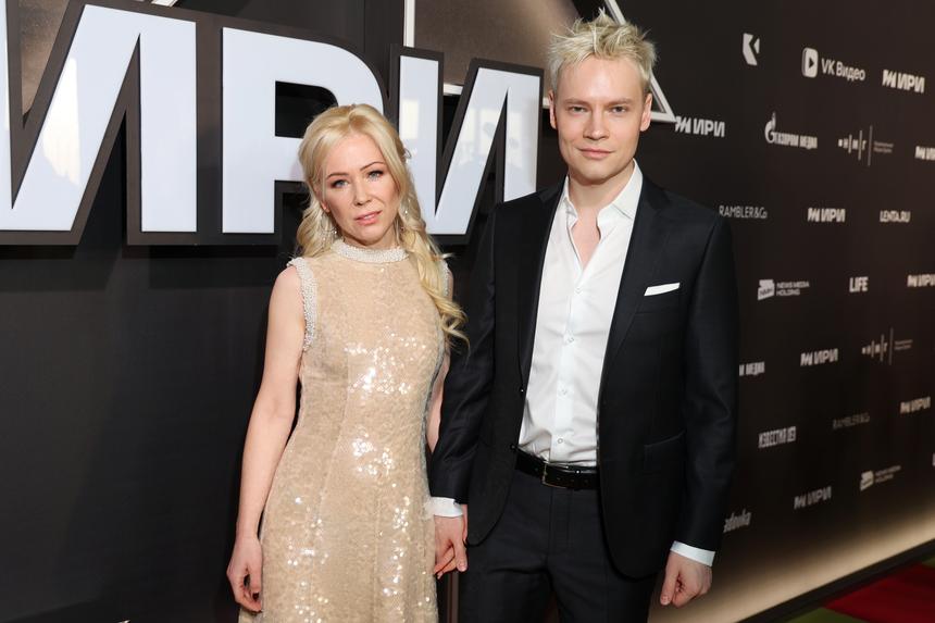 «Жених и невеста закупились в ЦУМе»: Стас Садальский высмеял свадьбу SHAMAN и Екатерины Мизулиной