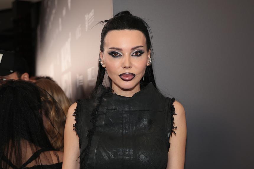 «Каждый вечер реву в подушку»: Оксана Самойлова высказалась о разводе с Джиганом