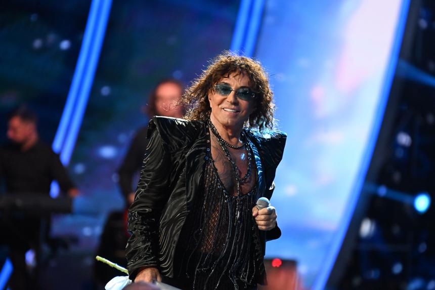 Валерий Леонтьев дал закрытый концерт в Париже и объявил о своем возвращении