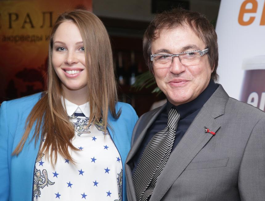 «Чудовищно, когда дети стыдятся своих отцов»: Яна Поплавская осудила Дмитрия Диброва после скандального видео