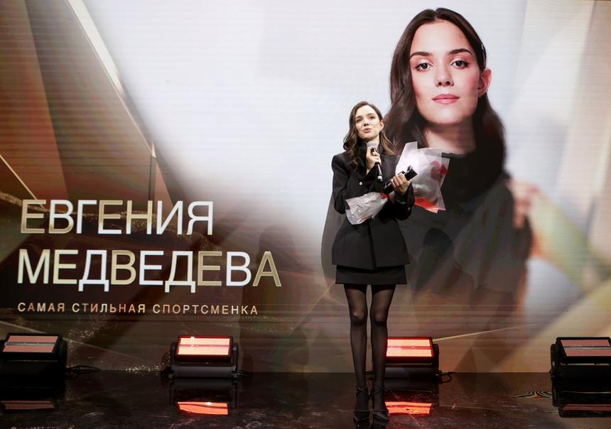 Евгения Медведева выходит замуж за 24-летнего танцовщика Ильдара Гайнутдинова