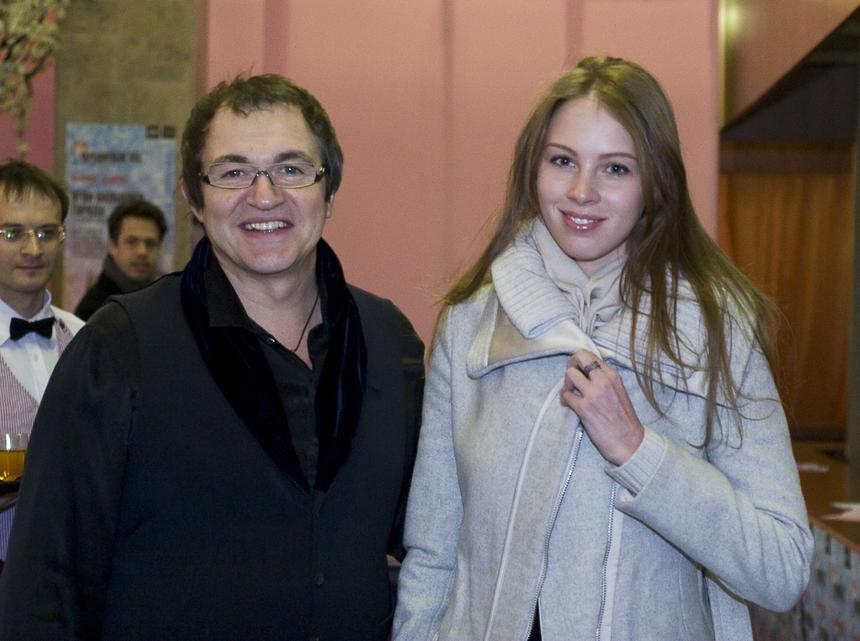 «Он лично говорил мне»: почему Дмитрий Дибров продает семейный особняк после развода с Полиной