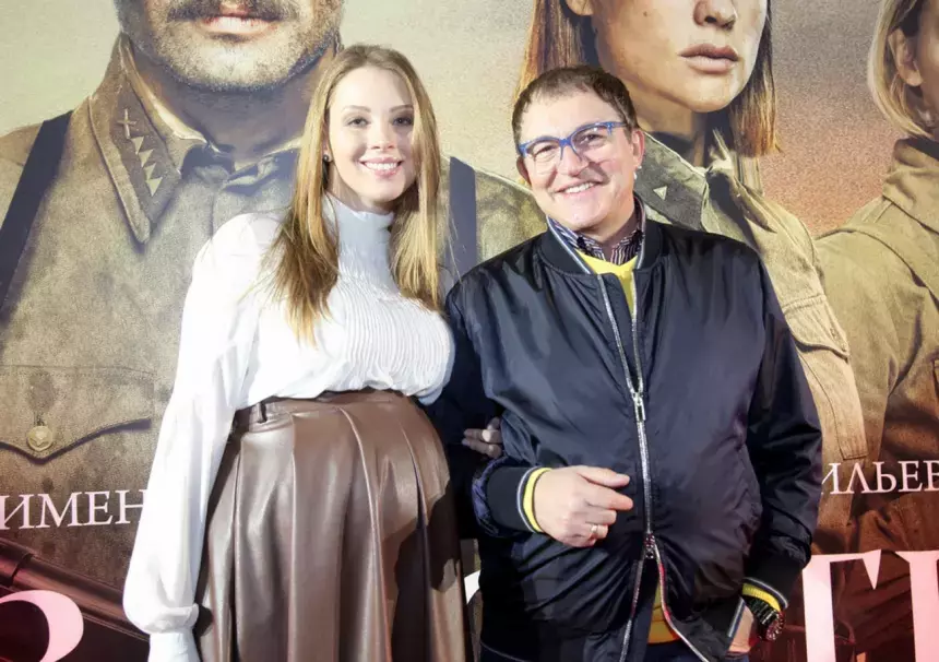 Полина Диброва отреагировала на продажу семейного особняка бывшим мужем