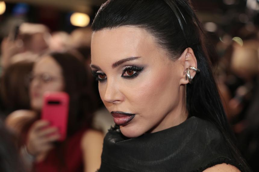 «Все разводятся и поют, почему я не могу?»: Оксана Самойлова начнет музыкальную карьеру