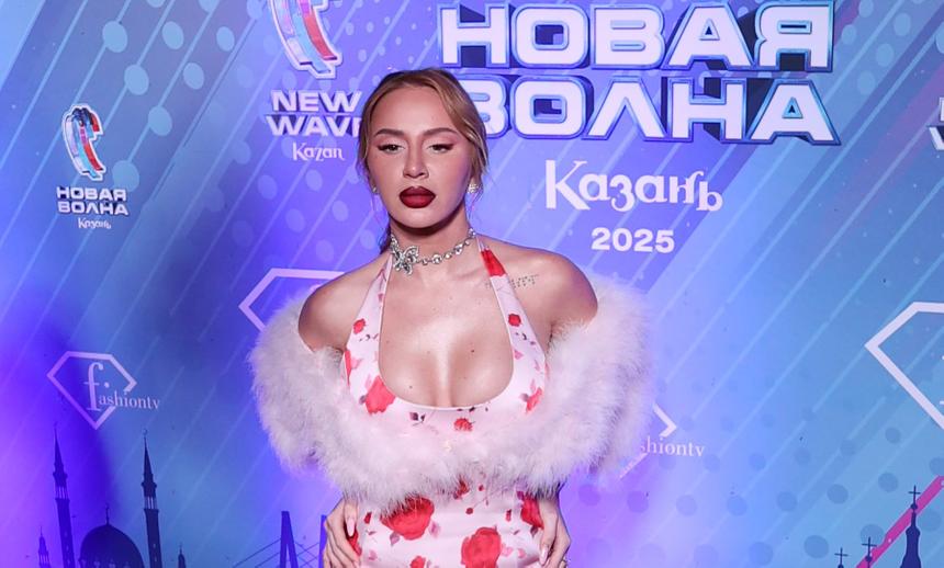 Певица Анна Asti устроила гендер-пати на своем концерте по просьбе поклонницы