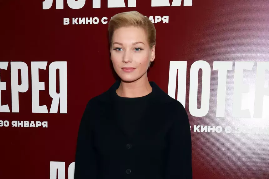 «Не разговаривать, дистанцироваться, убрать телефоны»: Асмус рассказала, как снималась с Наталией Орейро