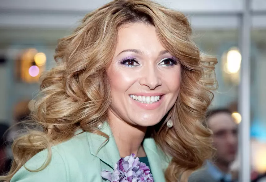 «Есть кое-какие проблемы»: почему не состоялась свадьба Анжелики Агурбаш с таинственным избранником