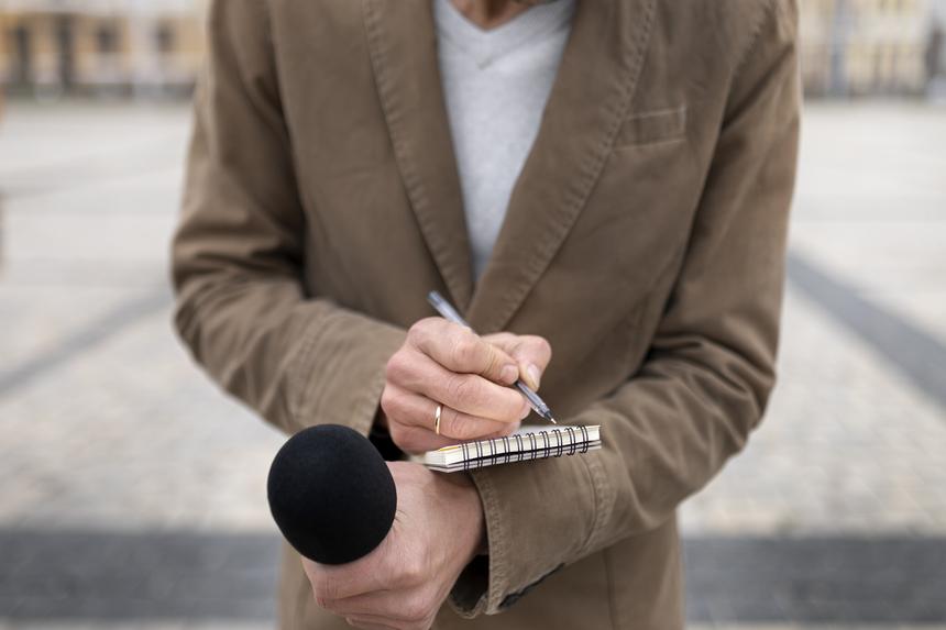 На 70-м году жизни скончался бывший ведущий корреспондент ABC News Джим Авила