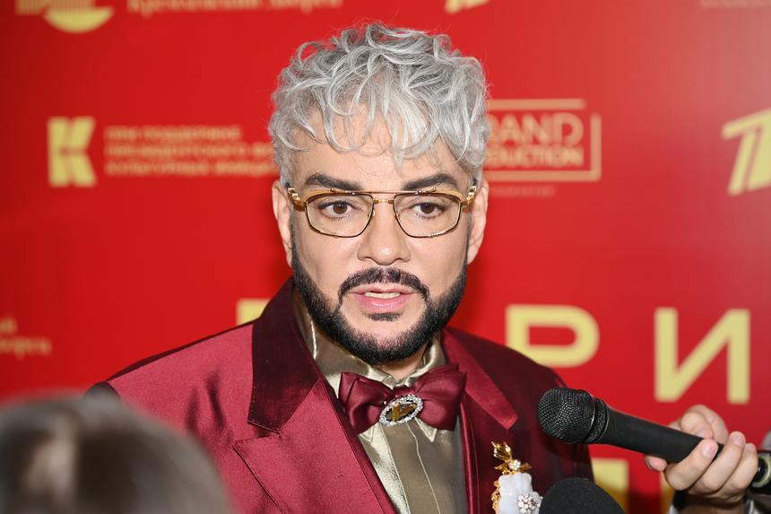 В окружении Филиппа Киркорова рассказали об отчаянии певца из-за 13-летней дочери