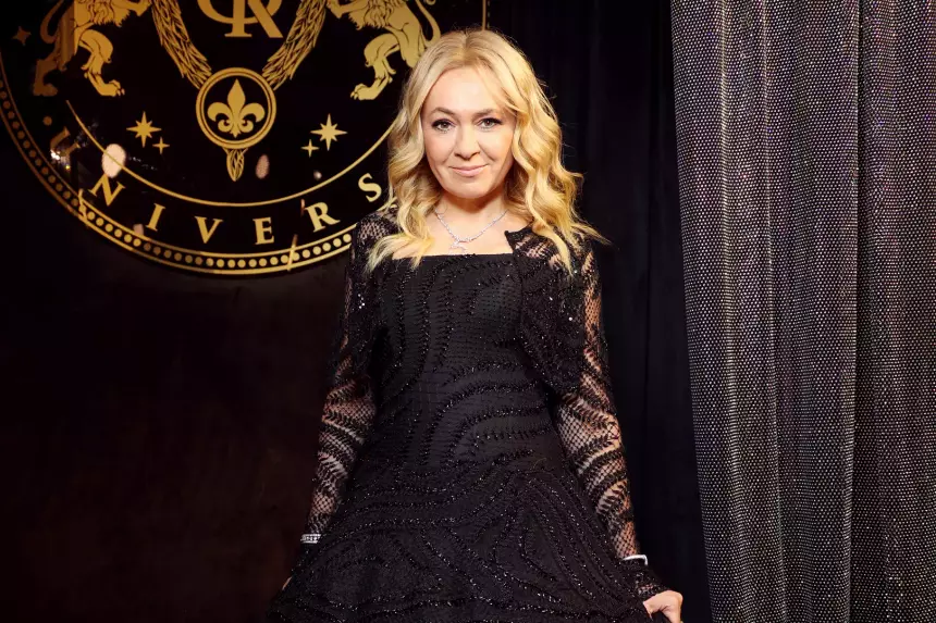 Яна Рудковская сняла номер в Париже за 850 тысяч рублей в сутки