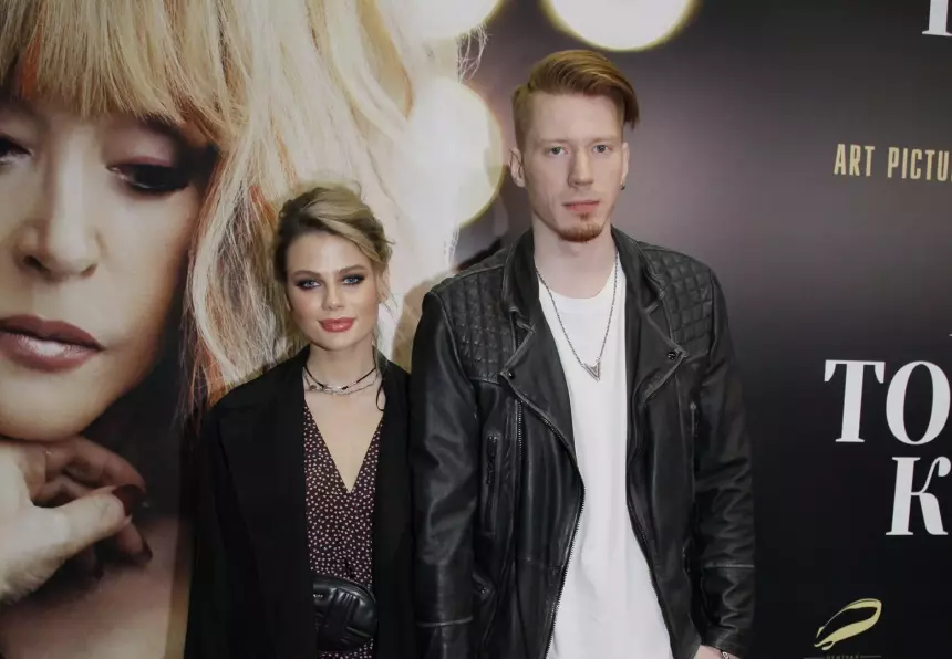 Экс-жена Никиты Преснякова Алена Краснова снялась в белом платье после развода