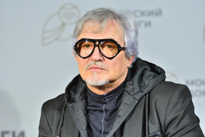 Дмитрий Дибров планирует встретить Новый год с бывшей женой и сделать ей предложение