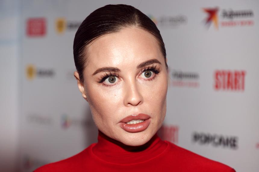 Не могла выходить из квартиры: Юлия Михалкова впервые раскрыла свое заболевание