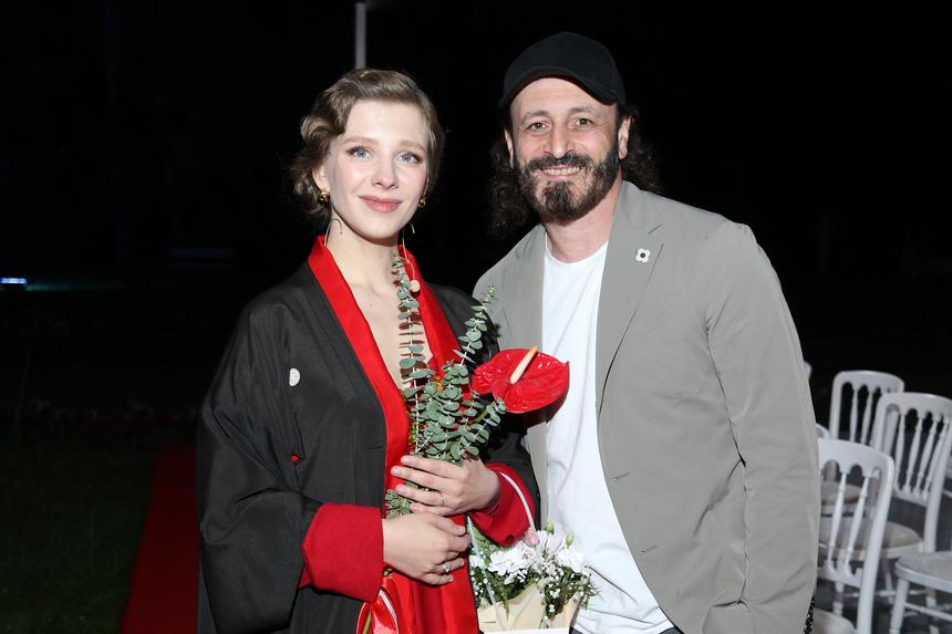 «Сходили с мужем в кино»: актриса Лиза Арзамасова вышла в свет с Ильей Авербухом