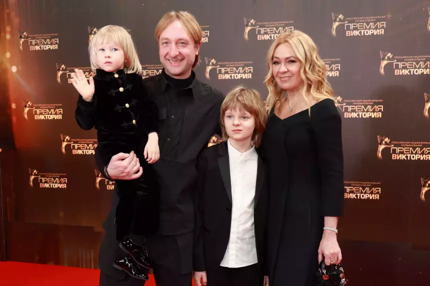 «Было осложнение»: сын Евгения Плющенко рассказал о последствиях выступления с температурой 39