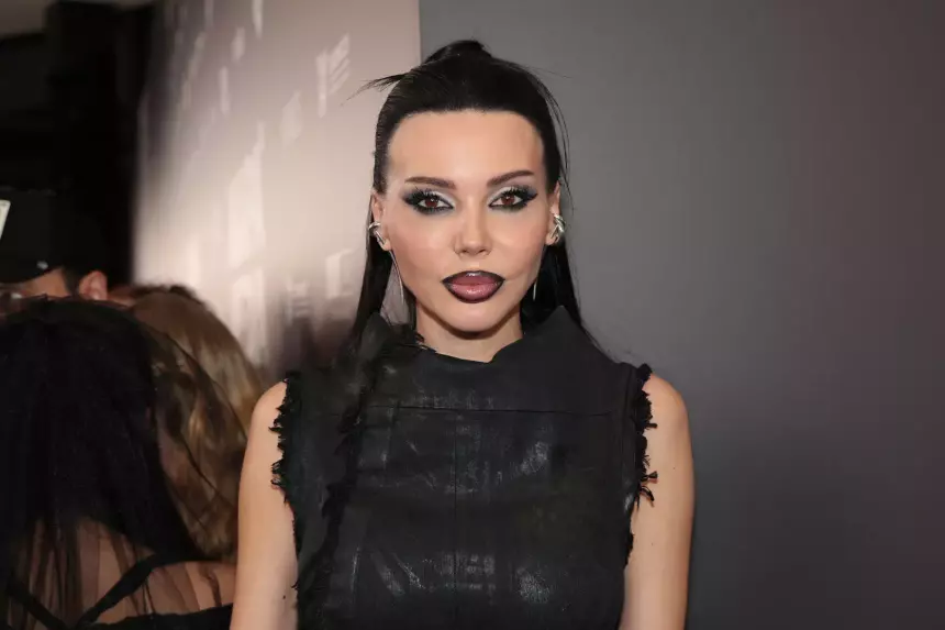 Оксана Самойлова вместе с детьми отправилась в путешествие на автодоме