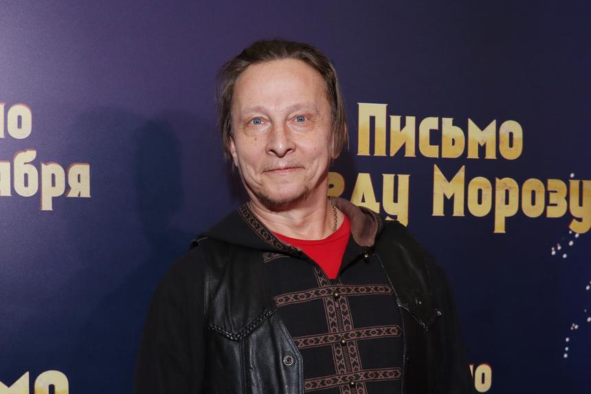 «До сих пор огорчает»: Иван Охлобыстин недоволен памятником на могиле актера Ролана Быкова