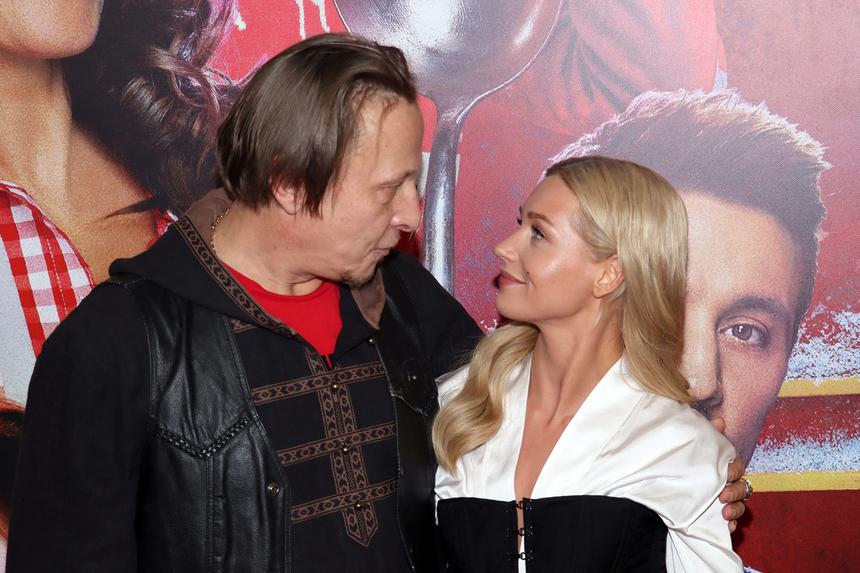 «Это накладывает отпечаток»: Иван Охлобыстин рассказал об изменениях Асмус со времен «Интернов»