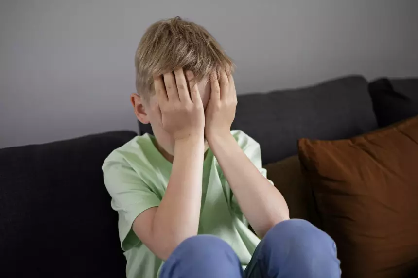 Он весил 13 килограммов: россиянка едва не заморила голодом шестилетнего сына