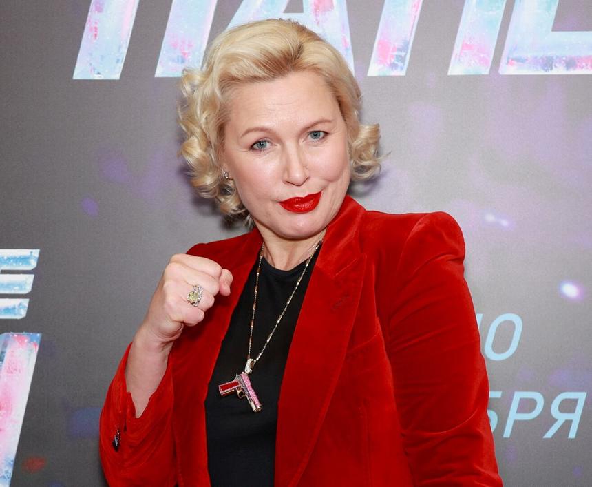 «За своих порву любого»: чемпионка мира по боксу Наталья Рагозина рассказала о семье