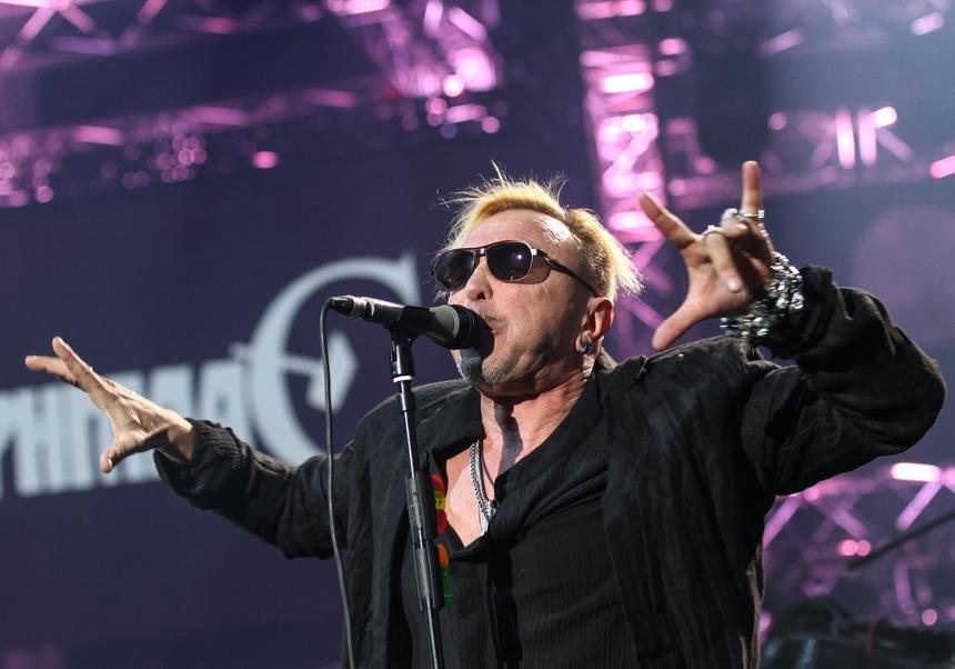 «Всё, что сейчас происходит с ней, печально»: Сукачев вспомнил анекдот, говоря о своем отношении к Пугачевой