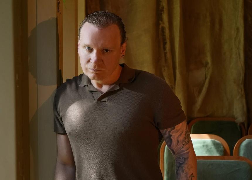 «Экстрасенсы не увидели, что я болен раком»: интервью с иллюзионистом Сергеем Сафроновым