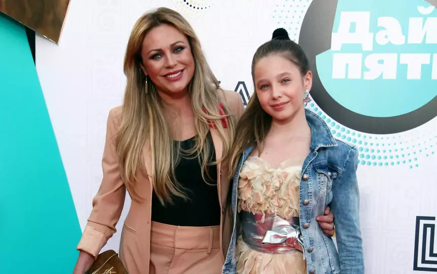 «Безумно жаль Веру»: директор Юлии Началовой высказался о тяжелой болезни Евгения Алдонина