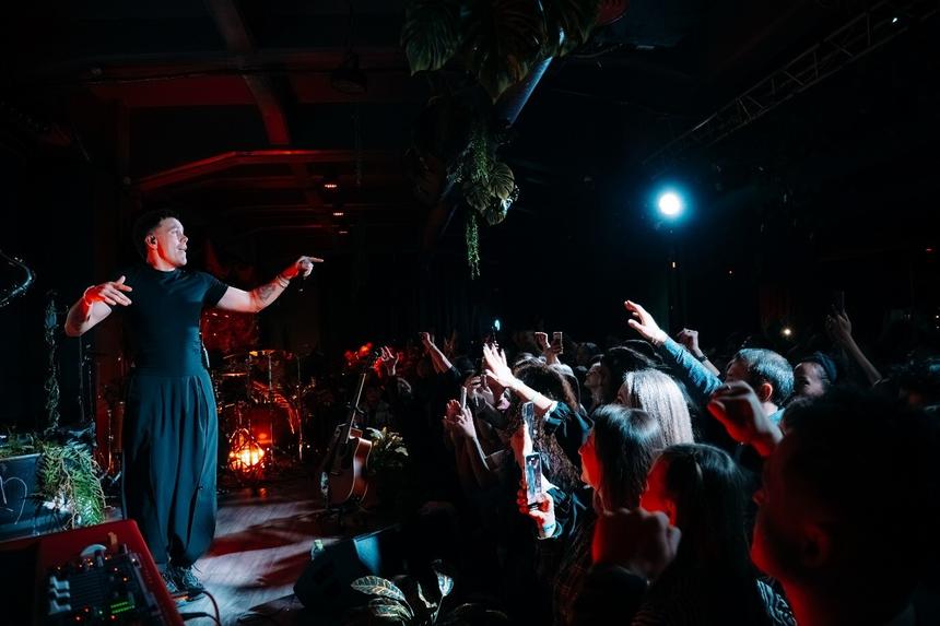 «Звездной болезни я не боюсь»: певец ДжаЯмми рассказал о начале карьеры и встрече с Малаховым