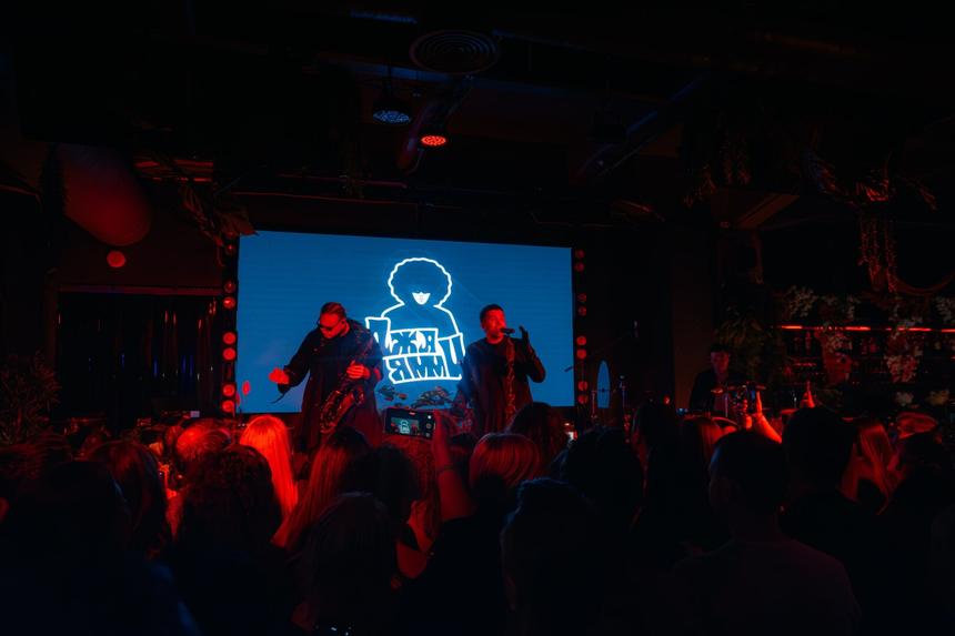 «Звездной болезни я не боюсь»: певец ДжаЯмми рассказал о начале карьеры и встрече с Малаховым