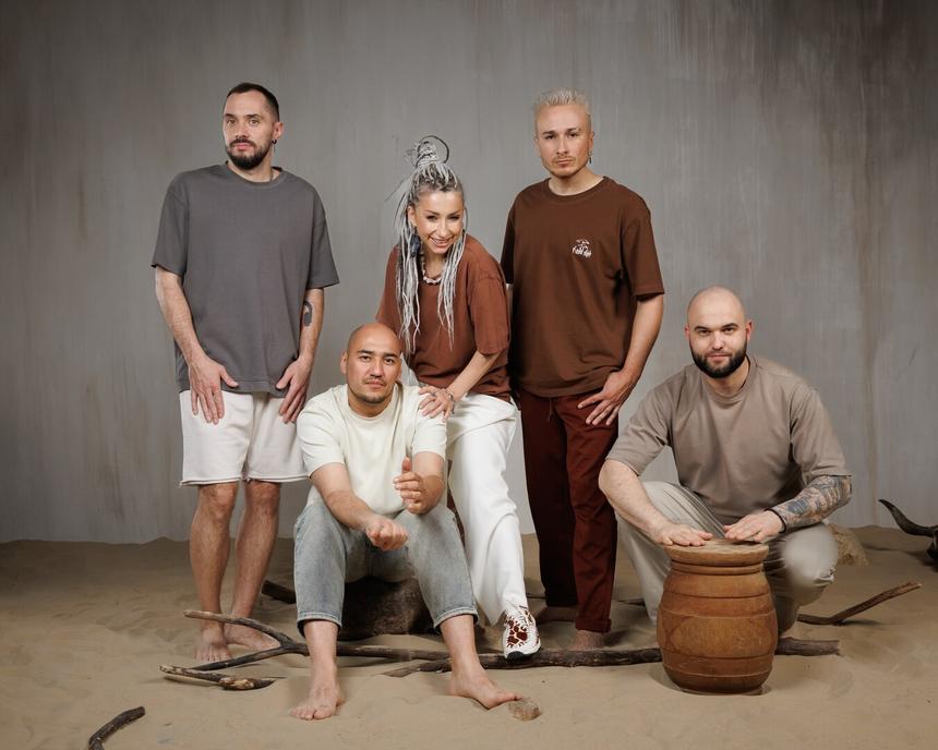 «О чем может петь девочка?»: солистка «Мураками» Диляра Вагапова о конфликтах в группе и работе с Димой Биланом