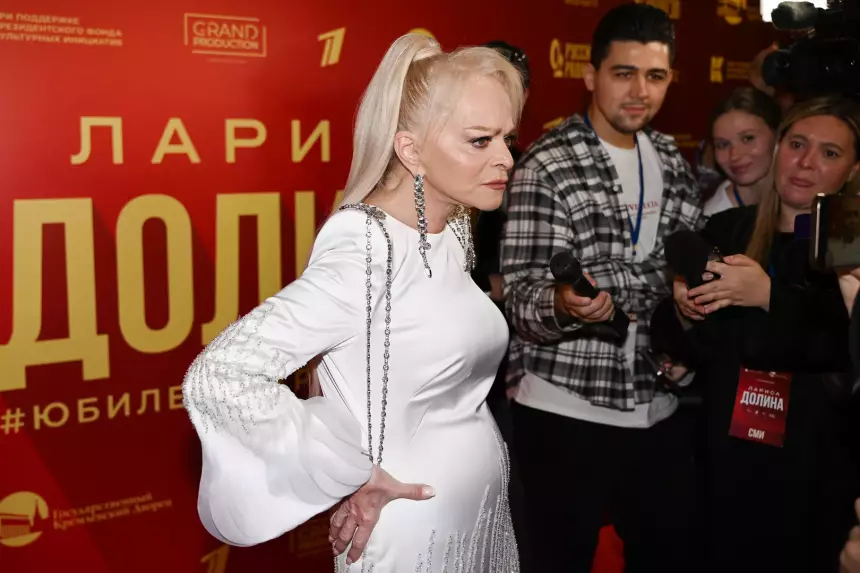 Лариса Долина не пустила Полину Лурье в квартиру после решения о выселении